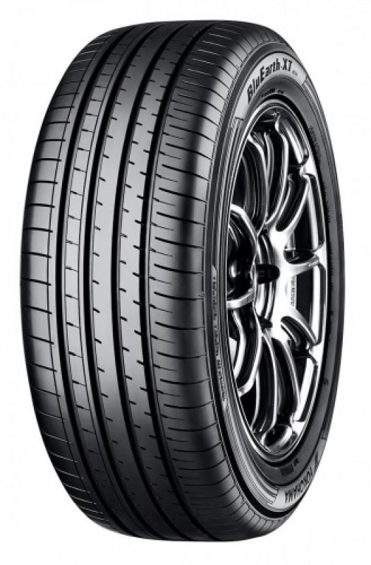 Yokohama BLUEARTH-XT AE61E 215/65 R17 99 V